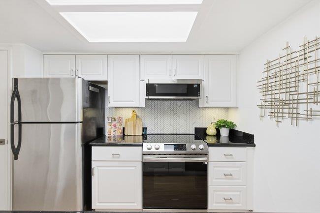 Detail Gallery Image 15 of 52 For 1031 S Colonel Way, Half Moon Bay,  CA 94019 - 3 Beds | 1/1 Baths