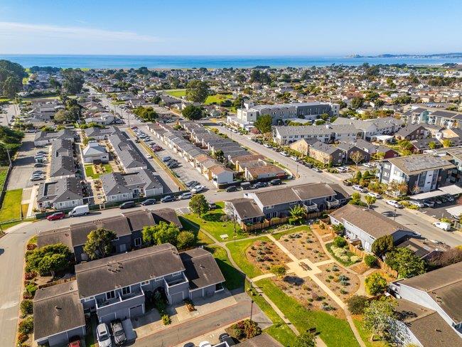 Detail Gallery Image 44 of 52 For 1031 S Colonel Way, Half Moon Bay,  CA 94019 - 3 Beds | 1/1 Baths