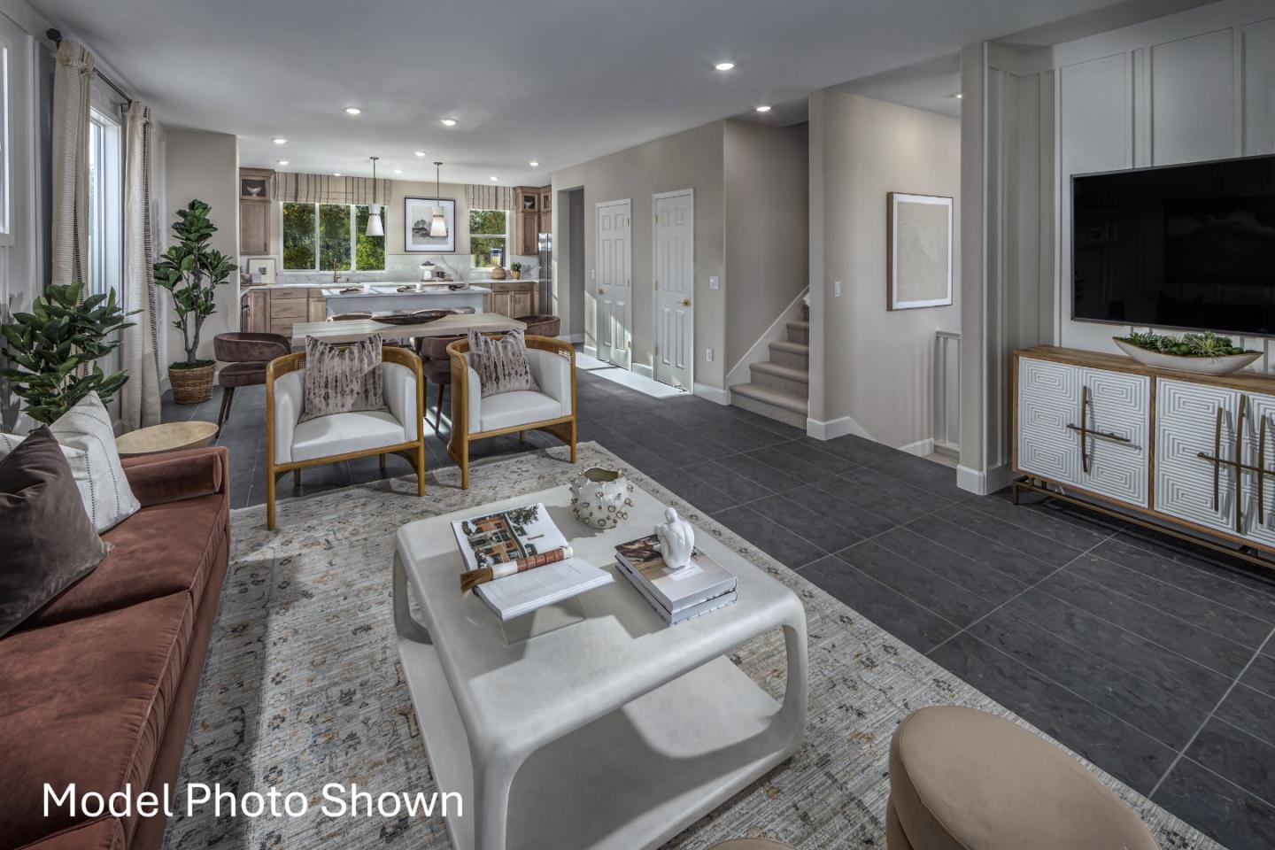 Detail Gallery Image 4 of 6 For 751 Altino Blvd, San Jose,  CA 95136 - 4 Beds | 3/1 Baths