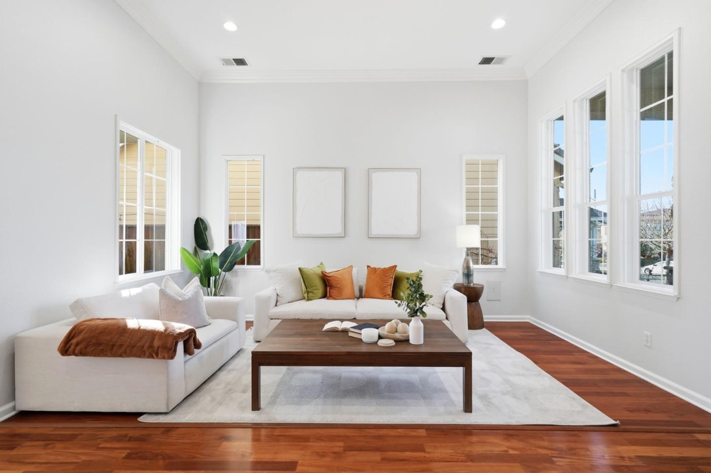 Detail Gallery Image 6 of 56 For 3024 Oliver Dr, San Jose,  CA 95135 - 5 Beds | 4/1 Baths