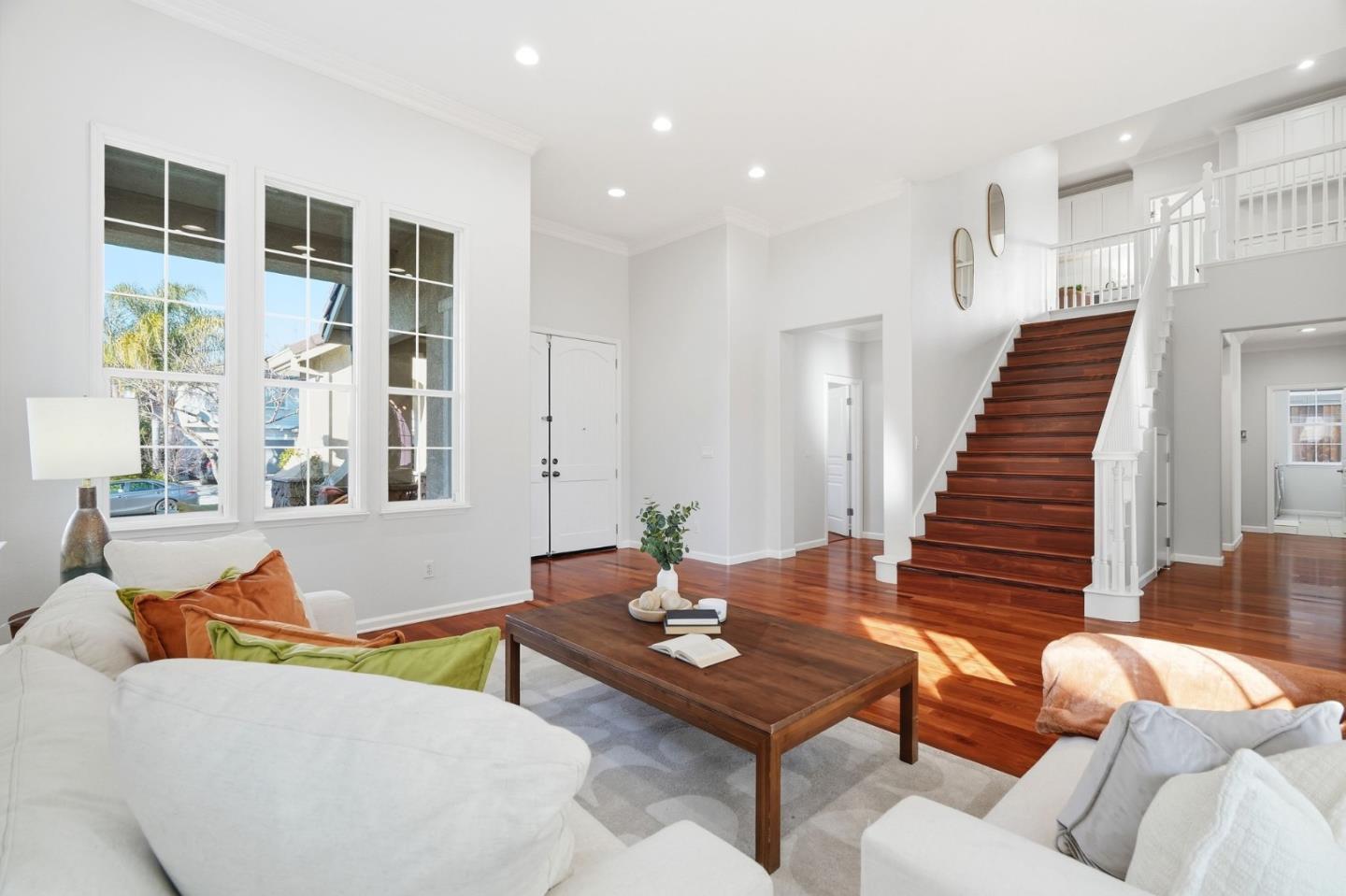 Detail Gallery Image 7 of 56 For 3024 Oliver Dr, San Jose,  CA 95135 - 5 Beds | 4/1 Baths