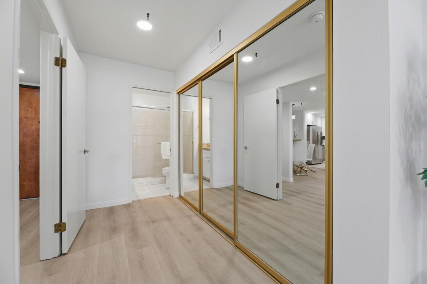 Detail Gallery Image 16 of 39 For 49 Showers Dr #A130,  Mountain View,  CA 94040 - 2 Beds | 2 Baths