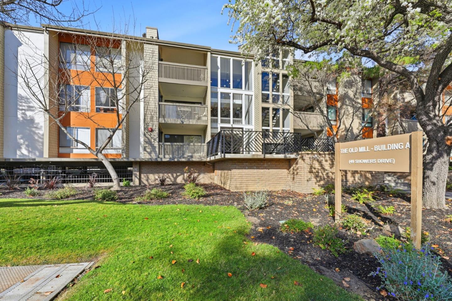 Detail Gallery Image 25 of 39 For 49 Showers Dr #A130,  Mountain View,  CA 94040 - 2 Beds | 2 Baths