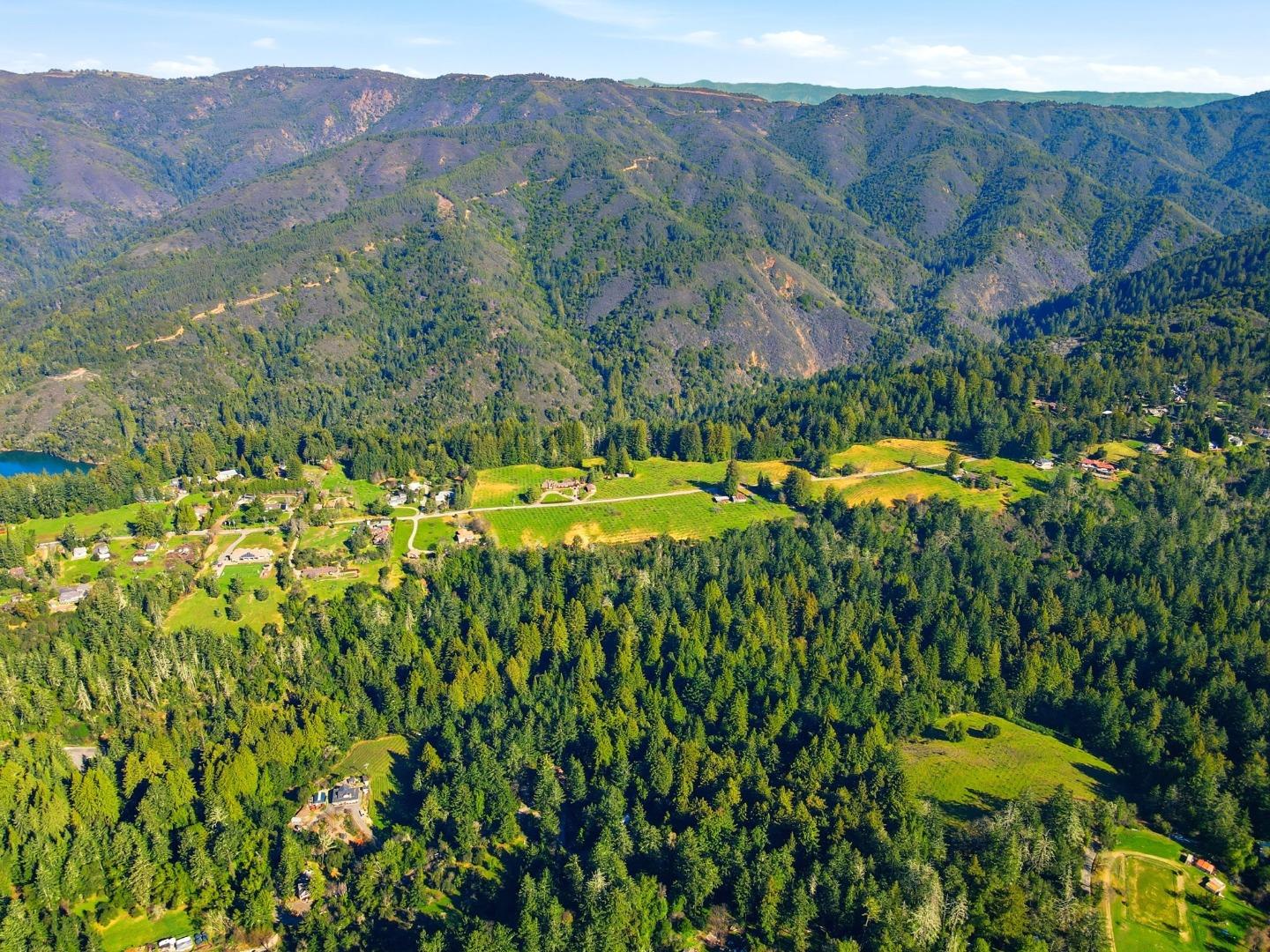 Detail Gallery Image 9 of 13 For 24580 Loma Prieta Ave, Los Gatos,  CA 95033 - 2 Beds | 1 Baths