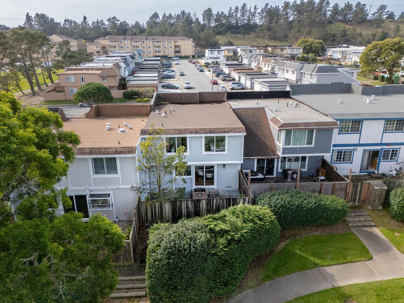 Detail Gallery Image 27 of 31 For 3734 Myrna Ln, South San Francisco,  CA 94080 - 4 Beds | 2 Baths