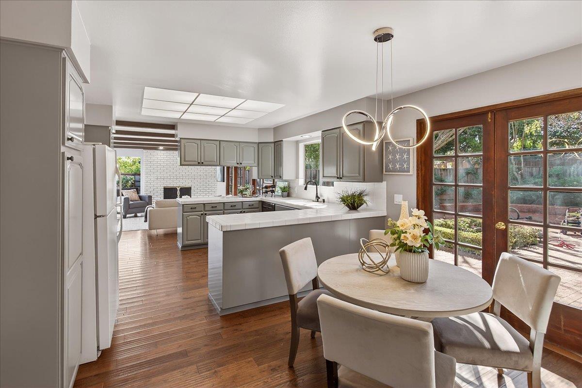 Detail Gallery Image 18 of 49 For 13240 via Grande Ct, Saratoga,  CA 95070 - 4 Beds | 2/1 Baths