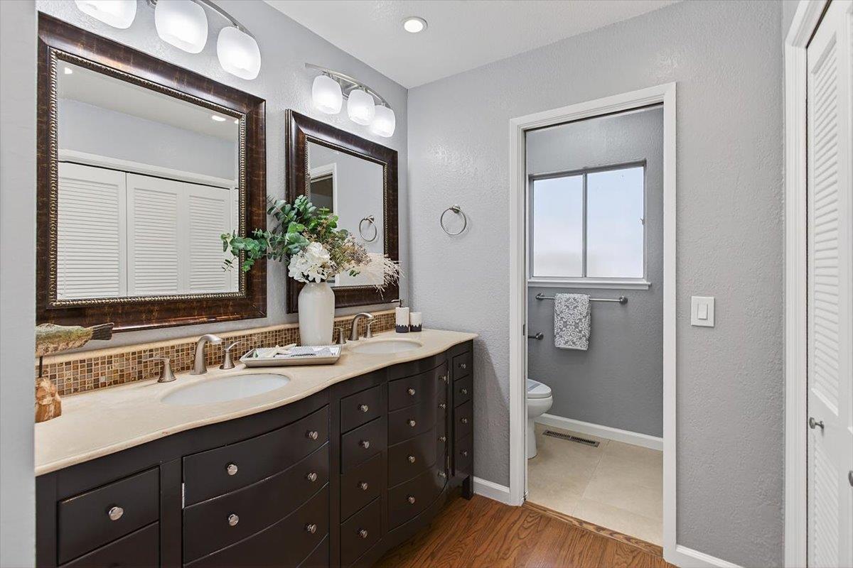 Detail Gallery Image 23 of 49 For 13240 via Grande Ct, Saratoga,  CA 95070 - 4 Beds | 2/1 Baths