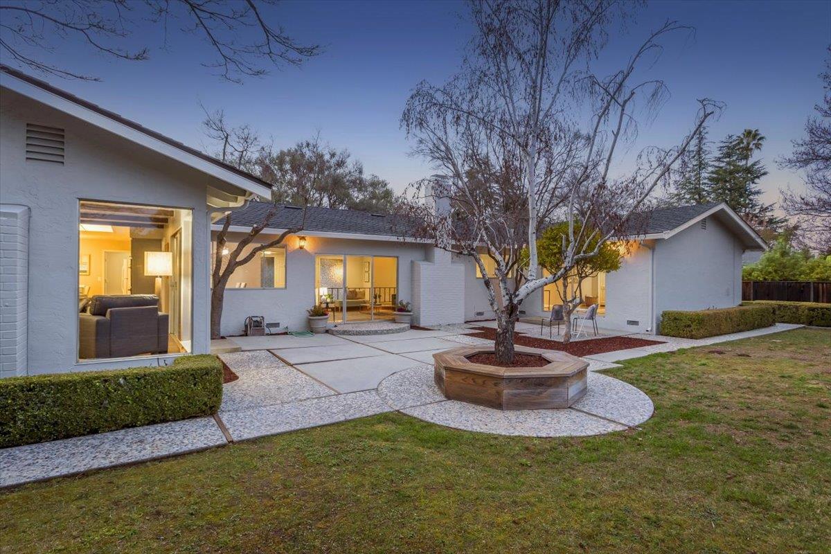 Detail Gallery Image 33 of 49 For 13240 via Grande Ct, Saratoga,  CA 95070 - 4 Beds | 2/1 Baths