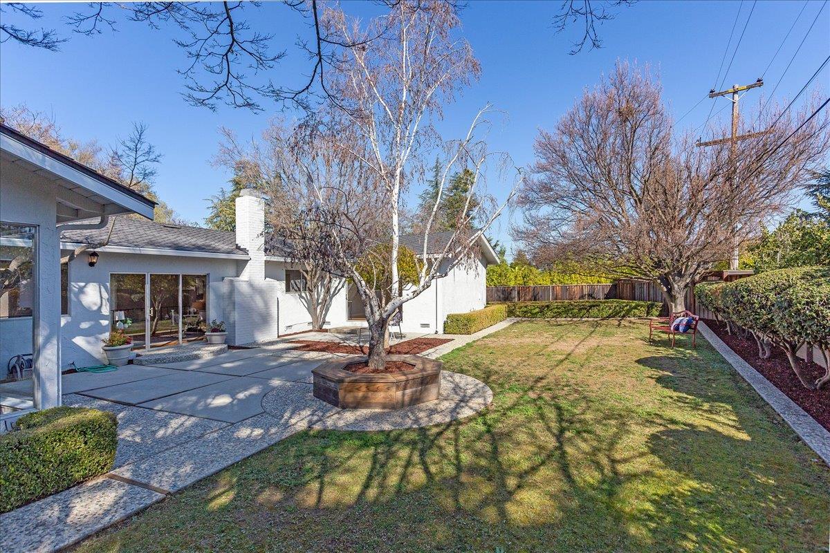 Detail Gallery Image 39 of 49 For 13240 via Grande Ct, Saratoga,  CA 95070 - 4 Beds | 2/1 Baths