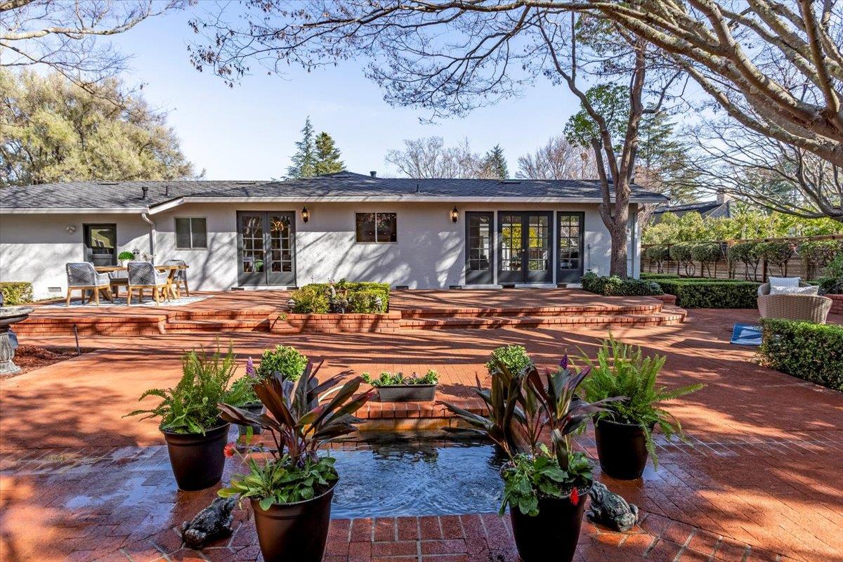 Detail Gallery Image 43 of 49 For 13240 via Grande Ct, Saratoga,  CA 95070 - 4 Beds | 2/1 Baths