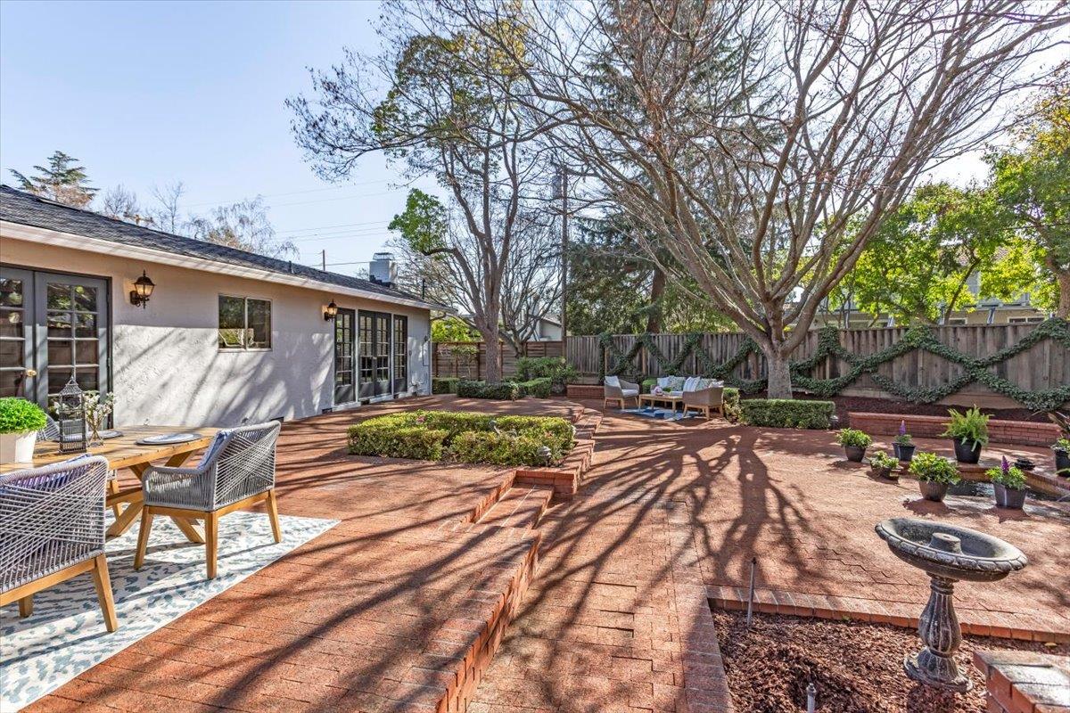 Detail Gallery Image 46 of 49 For 13240 via Grande Ct, Saratoga,  CA 95070 - 4 Beds | 2/1 Baths