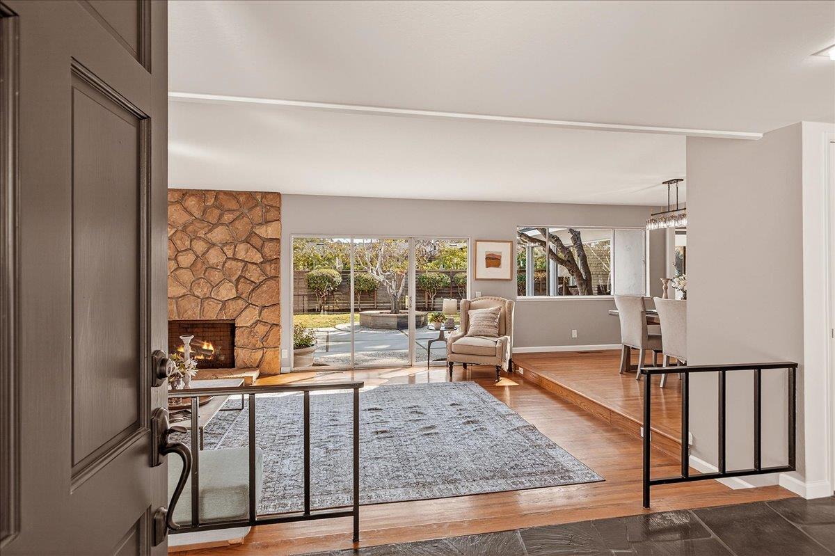 Detail Gallery Image 9 of 49 For 13240 via Grande Ct, Saratoga,  CA 95070 - 4 Beds | 2/1 Baths