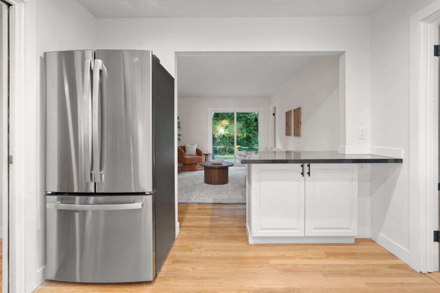 Detail Gallery Image 12 of 45 For 201 Soledad Pl, Monterey,  CA 93940 - 3 Beds | 2 Baths