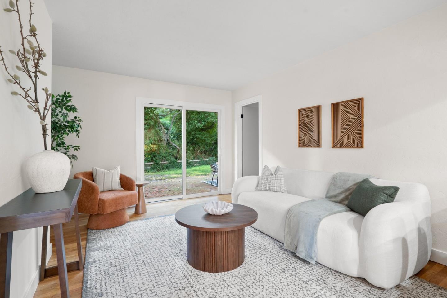 Detail Gallery Image 13 of 45 For 201 Soledad Pl, Monterey,  CA 93940 - 3 Beds | 2 Baths