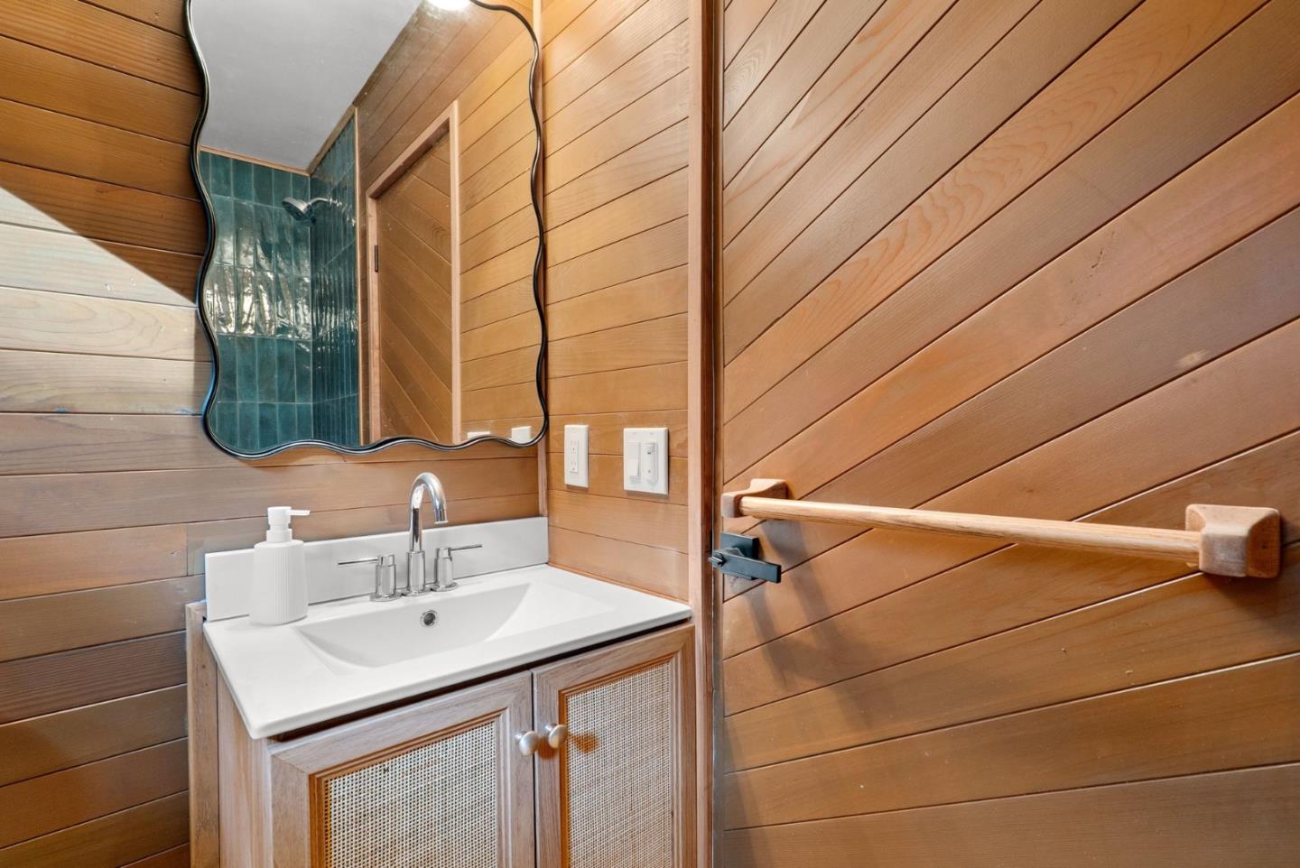 Detail Gallery Image 24 of 45 For 201 Soledad Pl, Monterey,  CA 93940 - 3 Beds | 2 Baths