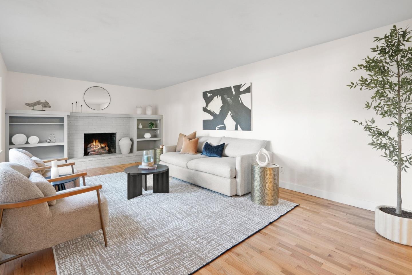 Detail Gallery Image 4 of 45 For 201 Soledad Pl, Monterey,  CA 93940 - 3 Beds | 2 Baths