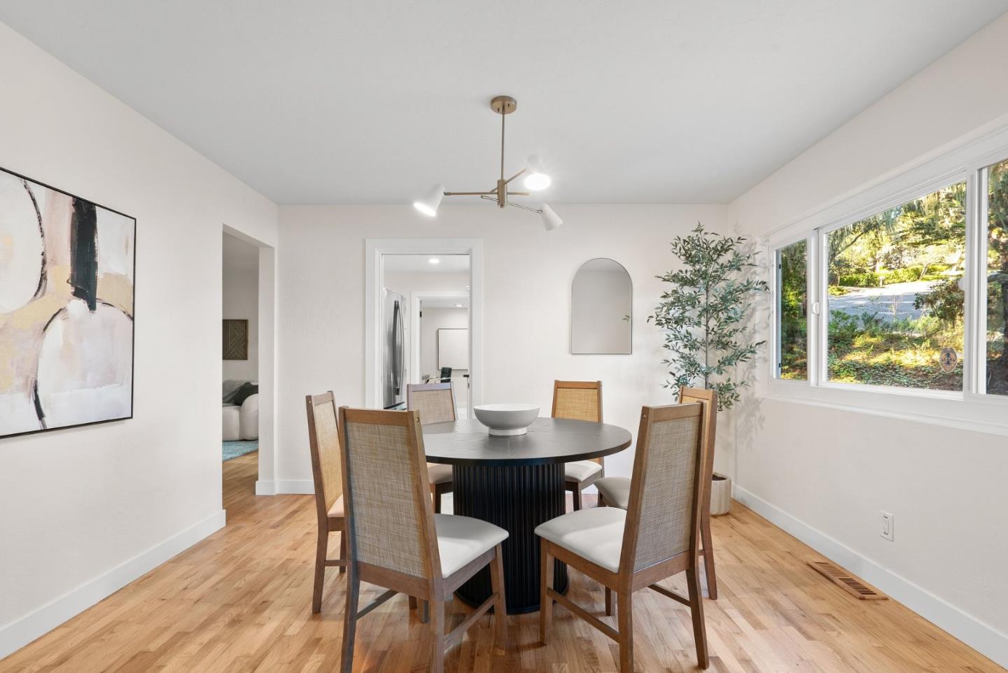 Detail Gallery Image 6 of 45 For 201 Soledad Pl, Monterey,  CA 93940 - 3 Beds | 2 Baths