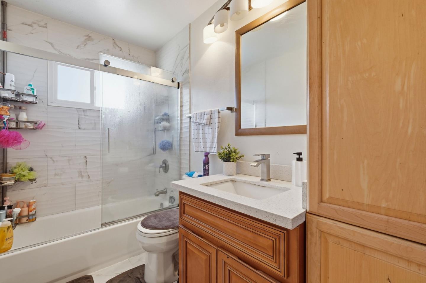 Detail Gallery Image 5 of 28 For 38228 Paseo Padre Pkwy #14,  Fremont,  CA 94536 - 2 Beds | 2 Baths