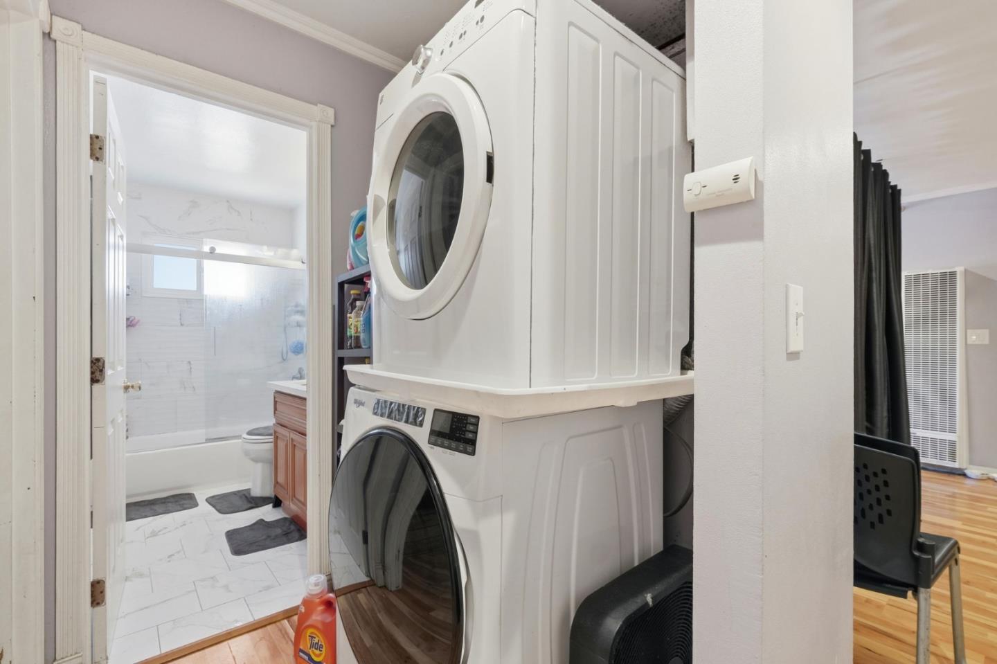 Detail Gallery Image 7 of 28 For 38228 Paseo Padre Pkwy #14,  Fremont,  CA 94536 - 2 Beds | 2 Baths