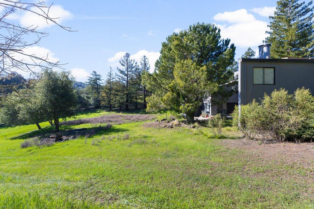 Detail Gallery Image 12 of 37 For 27600 Altamont Rd, Los Altos Hills,  CA 94022 - 4 Beds | 3/1 Baths
