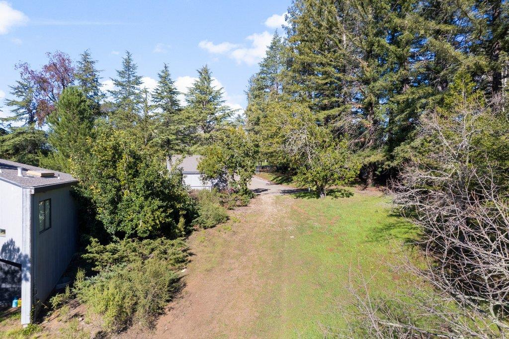 Detail Gallery Image 25 of 37 For 27600 Altamont Rd, Los Altos Hills,  CA 94022 - 4 Beds | 3/1 Baths