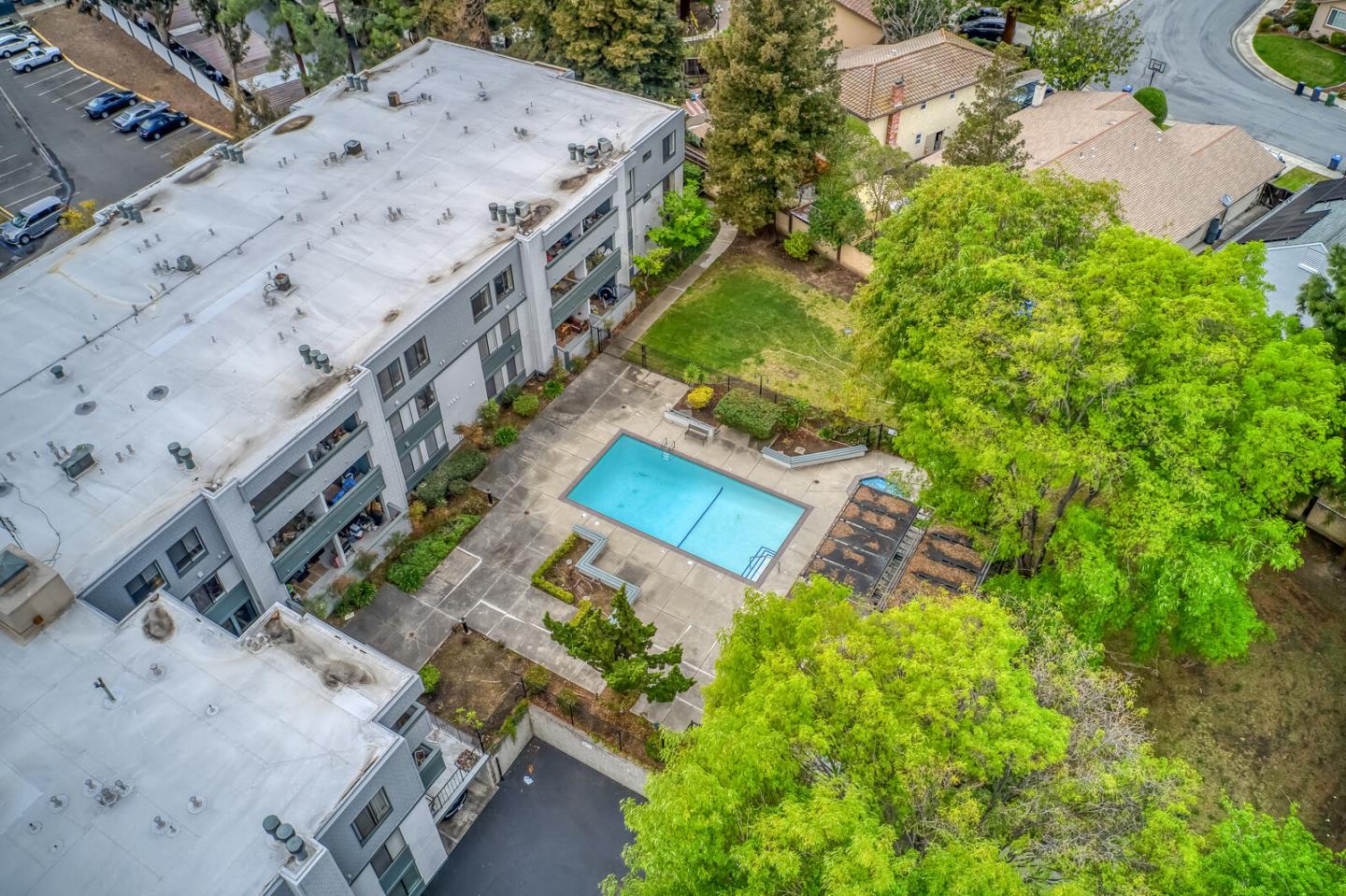 Detail Gallery Image 3 of 34 For 40425 Chapel Way #101,  Fremont,  CA 94538 - 3 Beds | 2 Baths