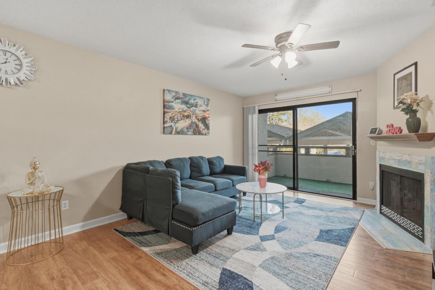 Detail Gallery Image 4 of 34 For 40425 Chapel Way #101,  Fremont,  CA 94538 - 3 Beds | 2 Baths