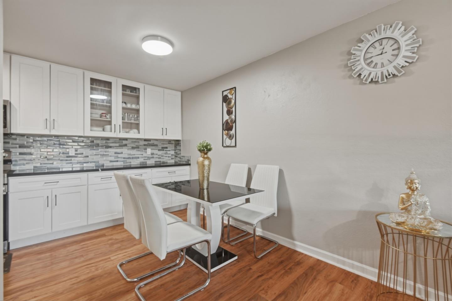 Detail Gallery Image 9 of 34 For 40425 Chapel Way #101,  Fremont,  CA 94538 - 3 Beds | 2 Baths