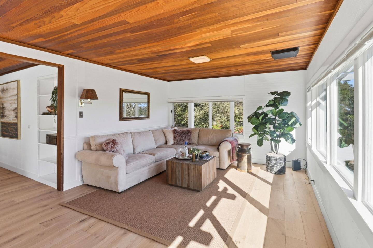 Detail Gallery Image 6 of 46 For 108 Santa Maria Ave, Portola Valley,  CA 94028 - 3 Beds | 2 Baths