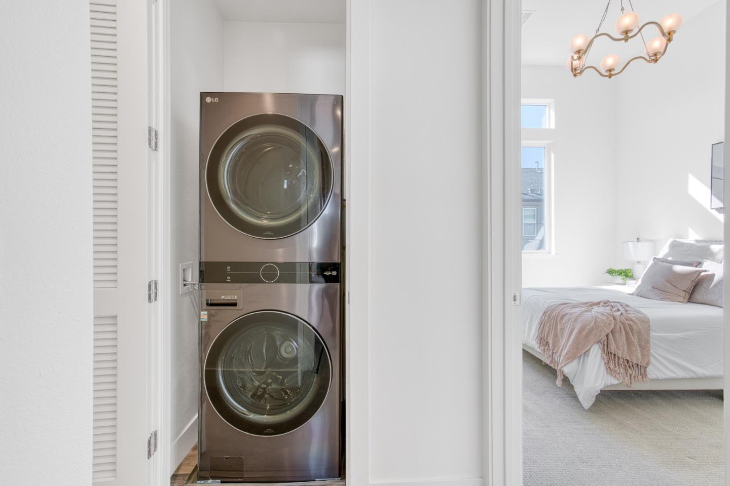 Detail Gallery Image 24 of 35 For 2059 Joshua Tree Cir, Milpitas,  CA 95035 - 3 Beds | 3 Baths