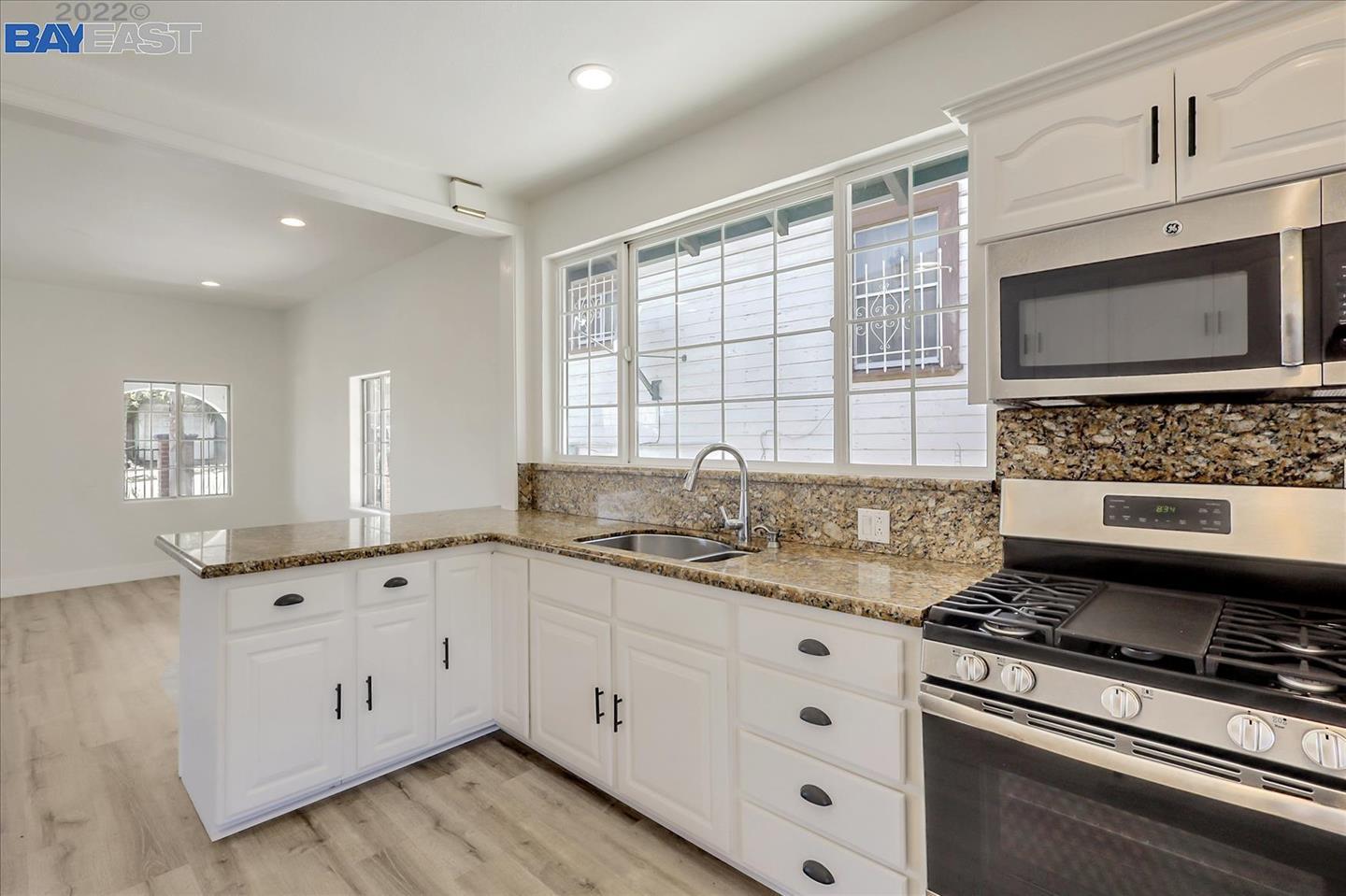 2036 20th Street, Oakland, CA, 94606
