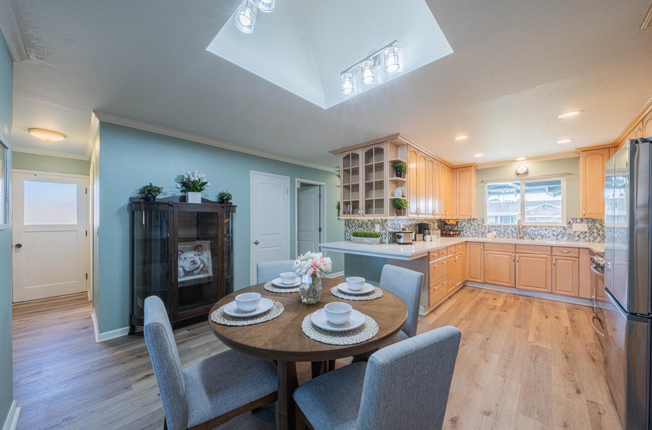 Detail Gallery Image 11 of 38 For 1671 Cambrian Dr, Salinas,  CA 93906 - 3 Beds | 2 Baths