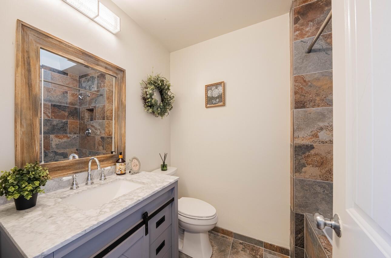Detail Gallery Image 25 of 38 For 1671 Cambrian Dr, Salinas,  CA 93906 - 3 Beds | 2 Baths