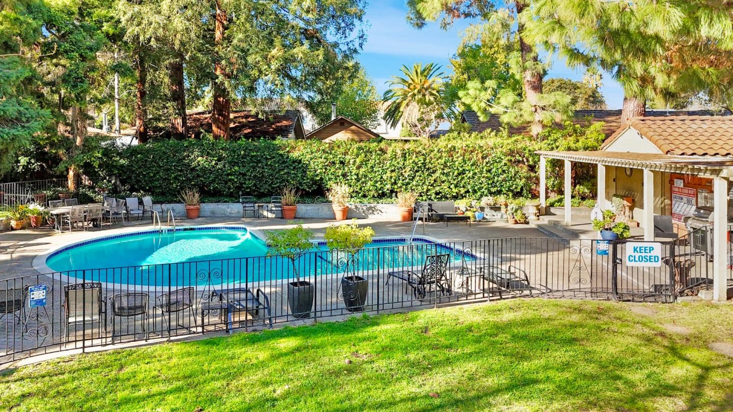 Detail Gallery Image 30 of 37 For 87 Salice Way, Campbell,  CA 95008 - 2 Beds | 1/1 Baths