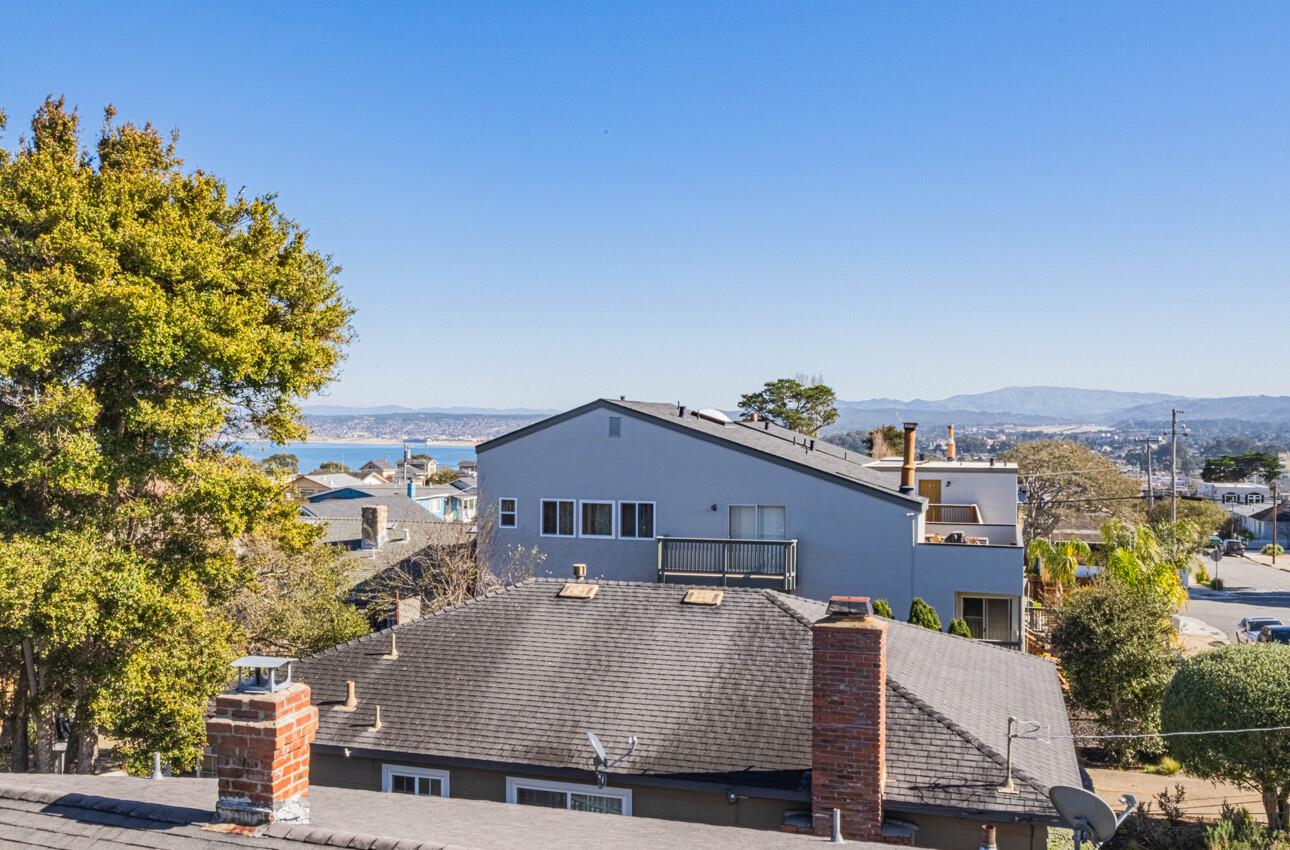 Detail Gallery Image 21 of 38 For 936 Wainwright Street, Monterey,  CA 93940 - 3 Beds | 2/1 Baths