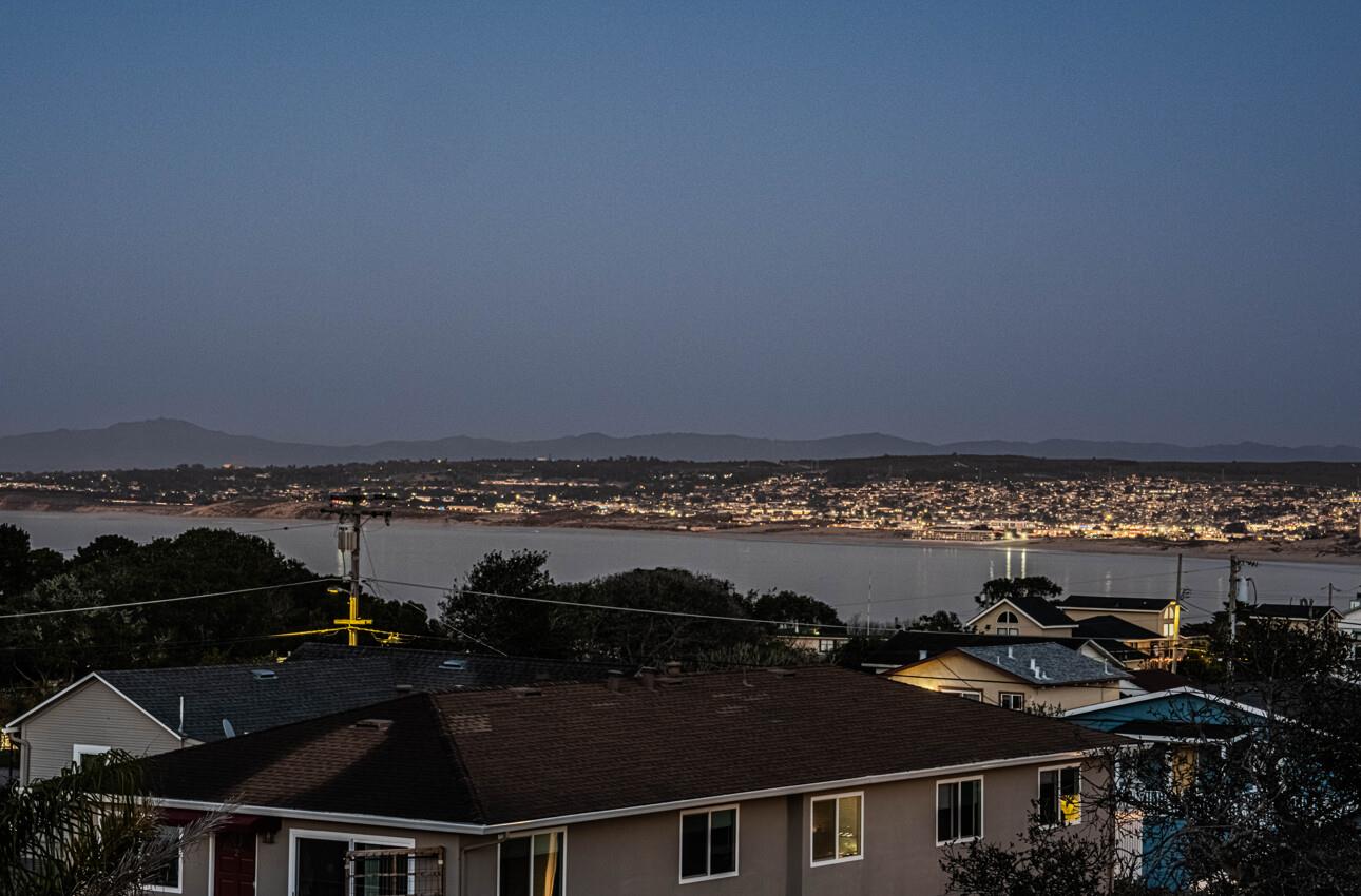 Detail Gallery Image 22 of 38 For 936 Wainwright Street, Monterey,  CA 93940 - 3 Beds | 2/1 Baths