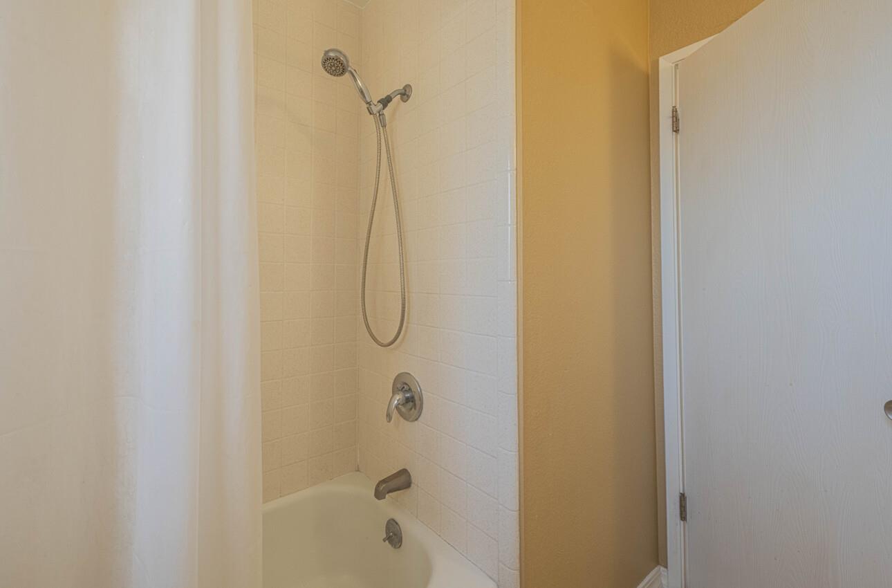 Detail Gallery Image 32 of 38 For 936 Wainwright Street, Monterey,  CA 93940 - 3 Beds | 2/1 Baths