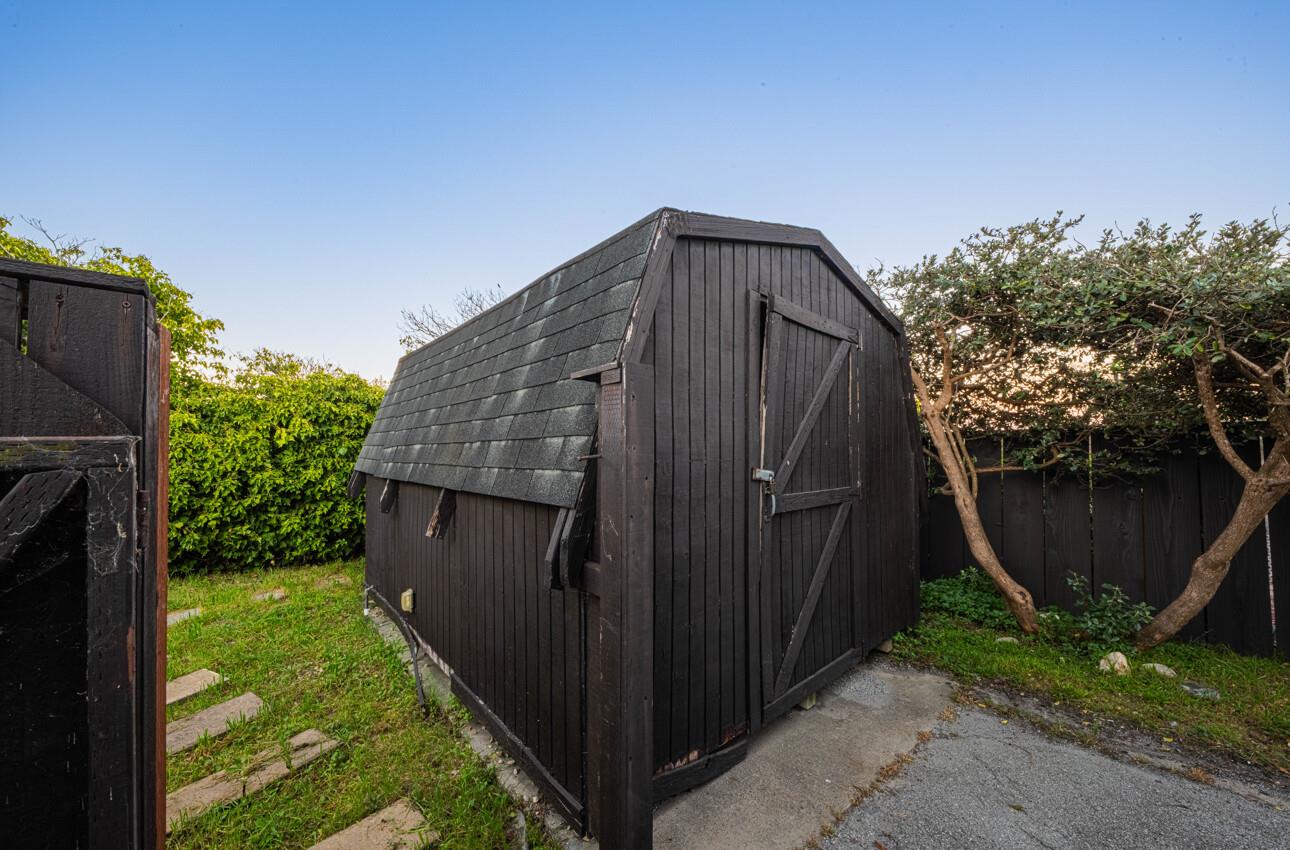 Detail Gallery Image 37 of 38 For 936 Wainwright Street, Monterey,  CA 93940 - 3 Beds | 2/1 Baths