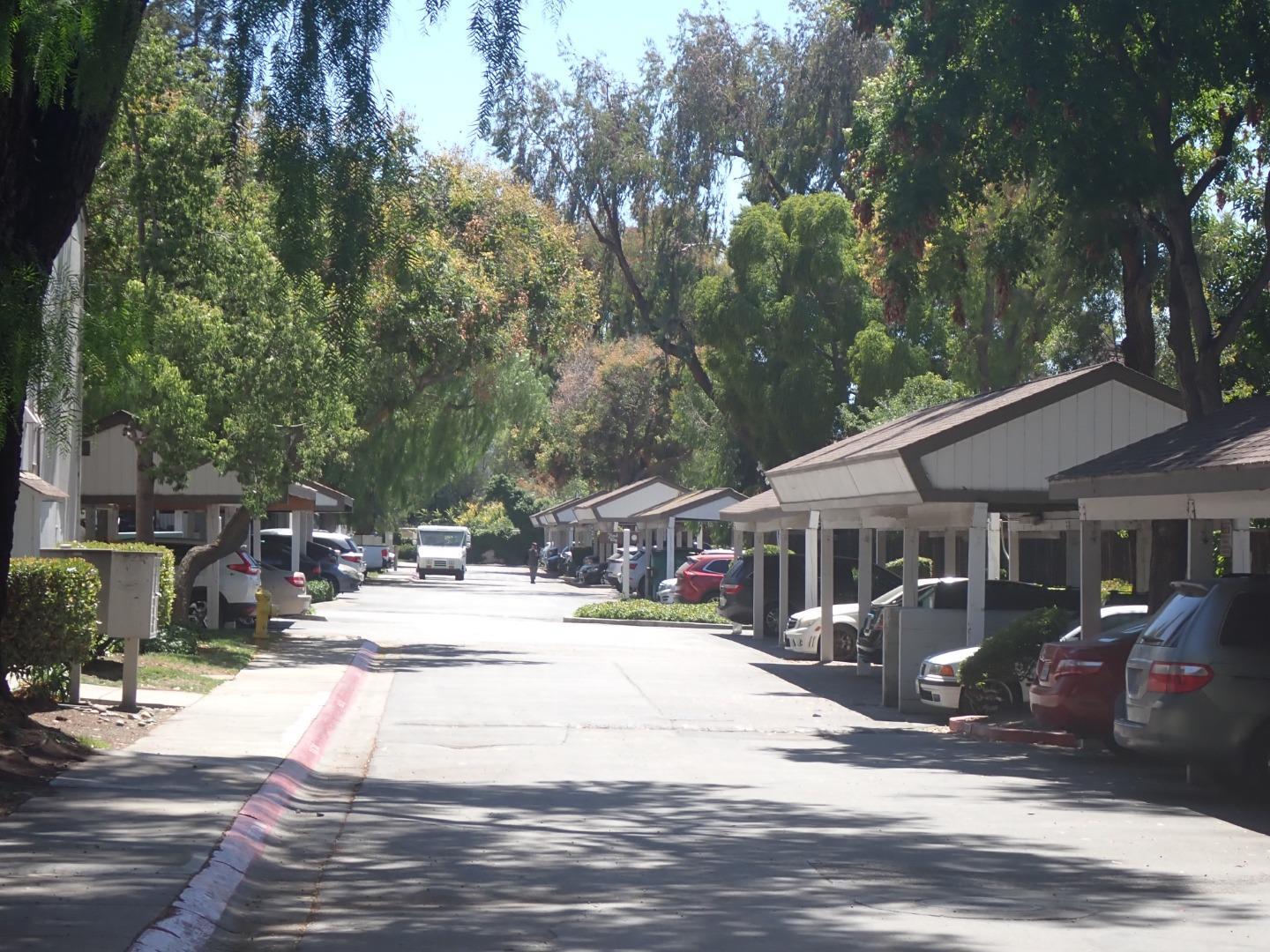 Detail Gallery Image 3 of 17 For 1976 Tradan Dr #65,  San Jose,  CA 95132 - 1 Beds | 1 Baths