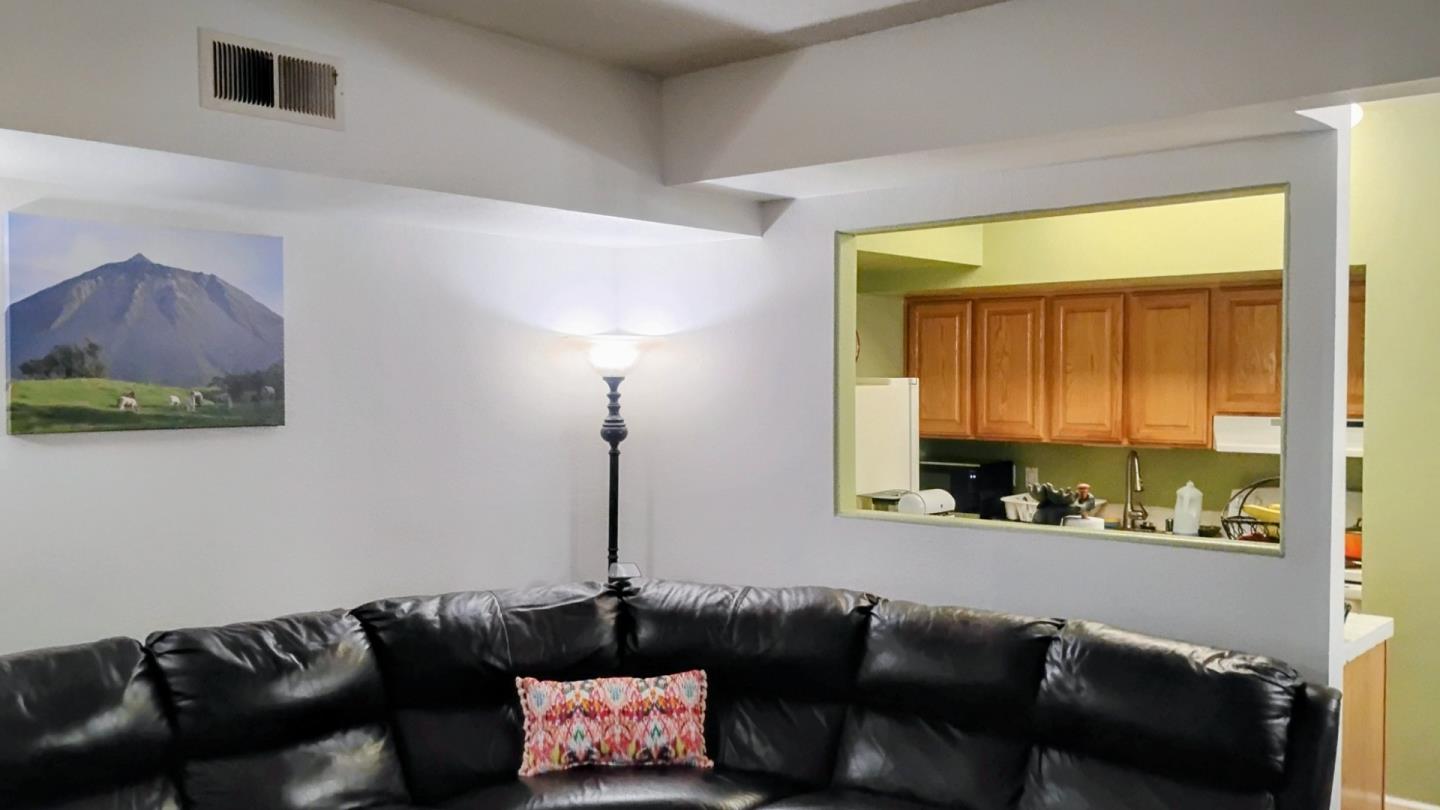 Detail Gallery Image 8 of 17 For 1976 Tradan Dr #65,  San Jose,  CA 95132 - 1 Beds | 1 Baths