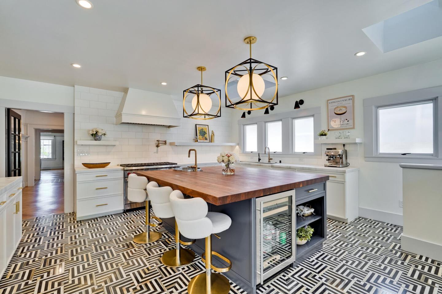 Detail Gallery Image 16 of 53 For 1176 Hanchett Ave, San Jose,  CA 95126 - 4 Beds | 3 Baths