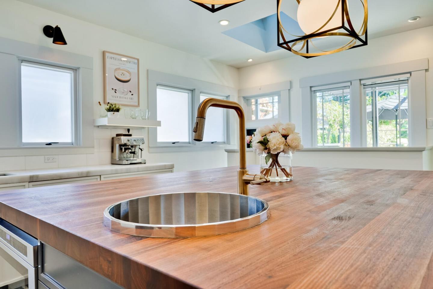 Detail Gallery Image 20 of 53 For 1176 Hanchett Ave, San Jose,  CA 95126 - 4 Beds | 3 Baths