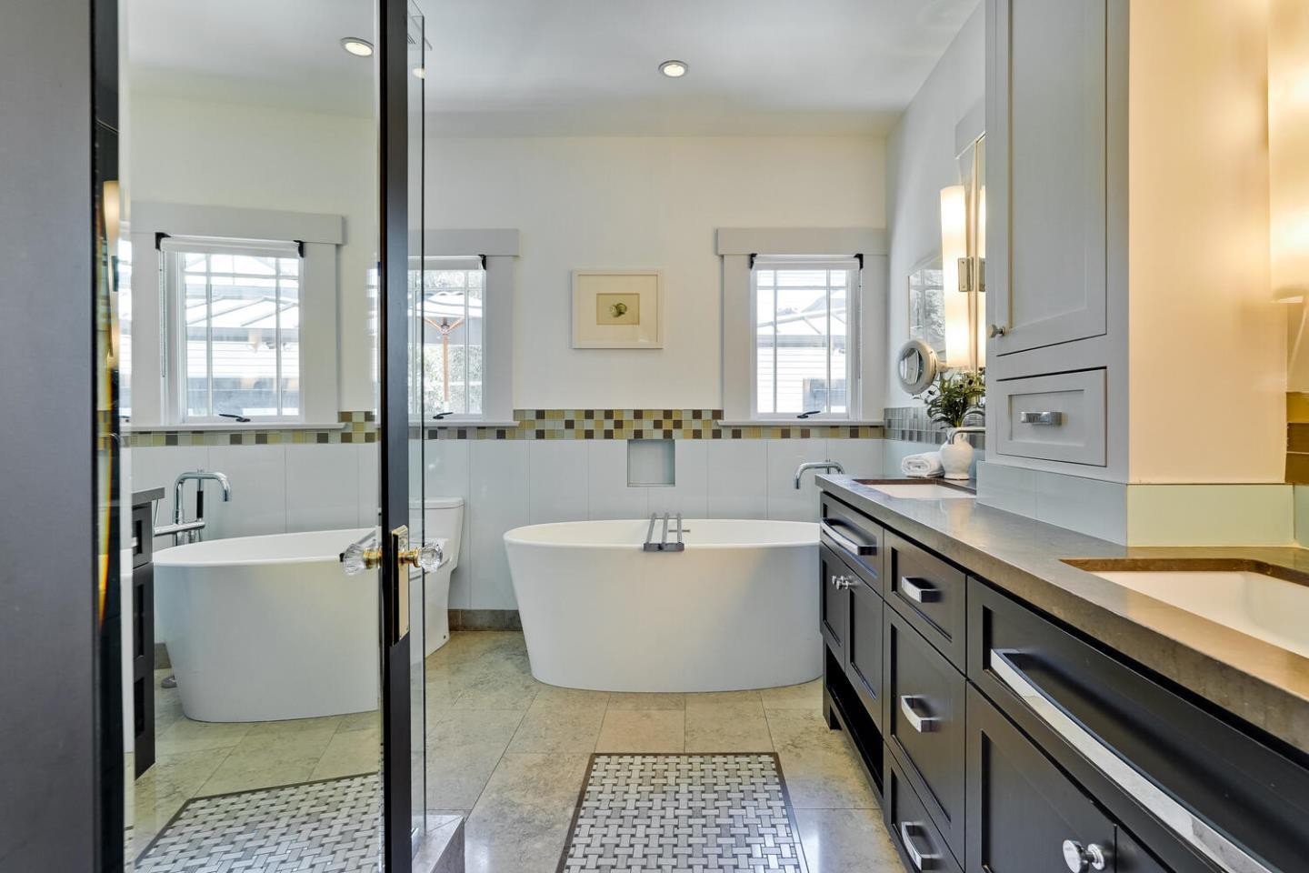 Detail Gallery Image 38 of 53 For 1176 Hanchett Ave, San Jose,  CA 95126 - 4 Beds | 3 Baths