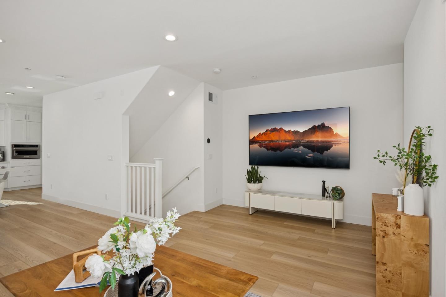 Detail Gallery Image 10 of 58 For 3690 Access Cmn, Fremont,  CA 94538 - 3 Beds | 3/1 Baths