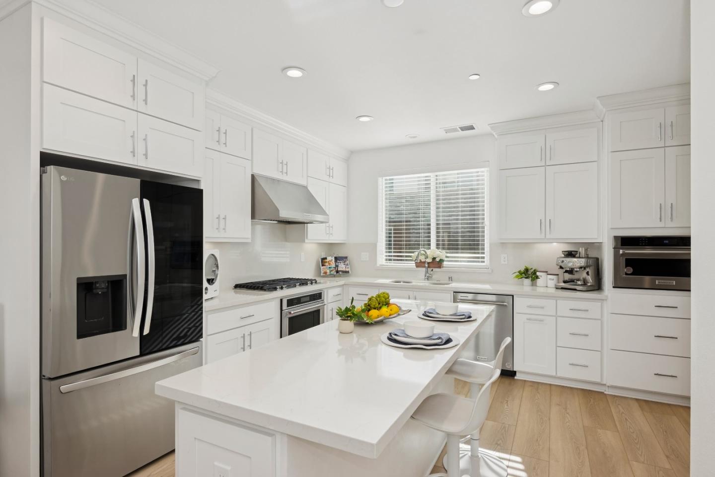 Detail Gallery Image 14 of 58 For 3690 Access Cmn, Fremont,  CA 94538 - 3 Beds | 3/1 Baths