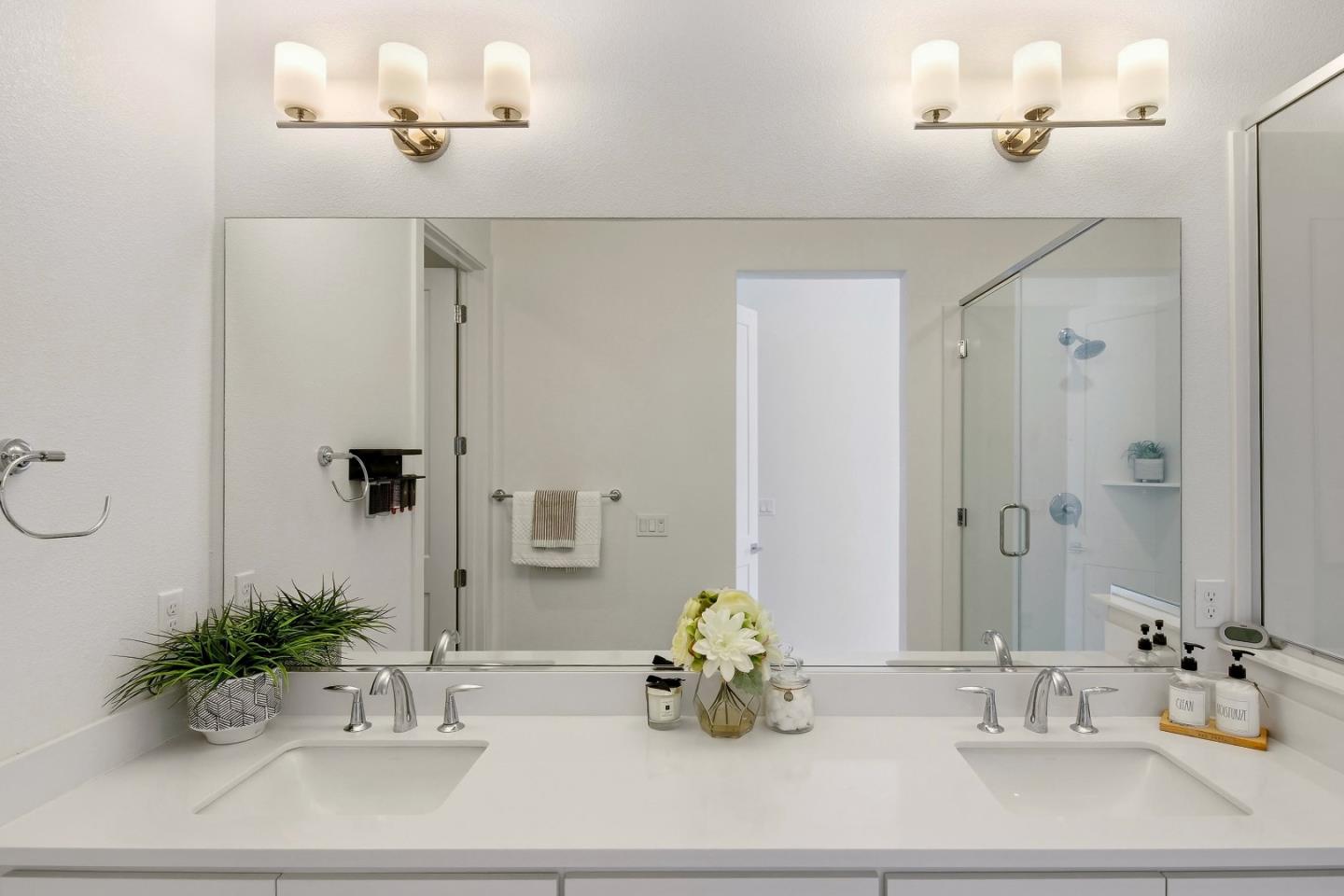 Detail Gallery Image 20 of 58 For 3690 Access Cmn, Fremont,  CA 94538 - 3 Beds | 3/1 Baths