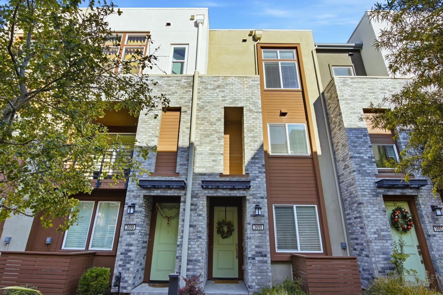 Detail Gallery Image 5 of 58 For 3690 Access Cmn, Fremont,  CA 94538 - 3 Beds | 3/1 Baths