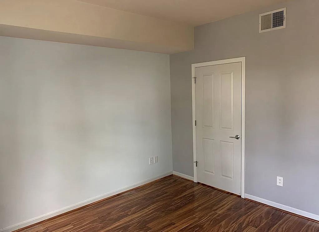 Detail Gallery Image 7 of 10 For 1982 W Bayshore Rd, East Palo Alto,  CA 94303 - 1 Beds | 1 Baths