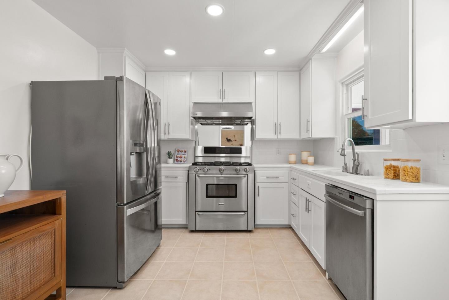 Detail Gallery Image 14 of 35 For 3230 Acorn Way, San Jose,  CA 95117 - 2 Beds | 1 Baths