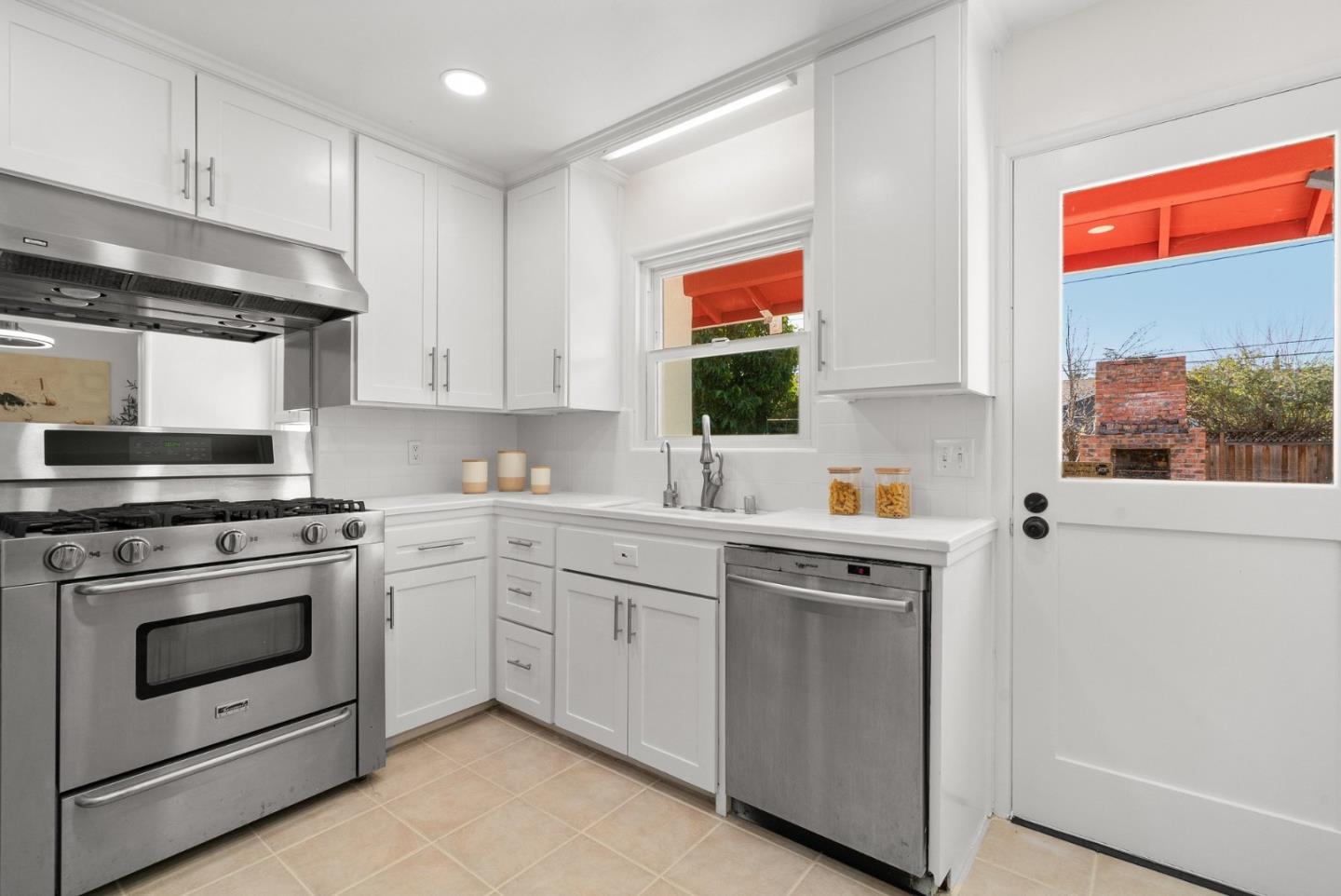 Detail Gallery Image 15 of 35 For 3230 Acorn Way, San Jose,  CA 95117 - 2 Beds | 1 Baths